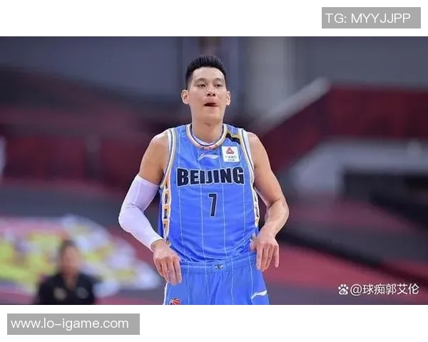 林书豪脚踩定制鞋致敬兄弟郭艾伦:他了解我的压力